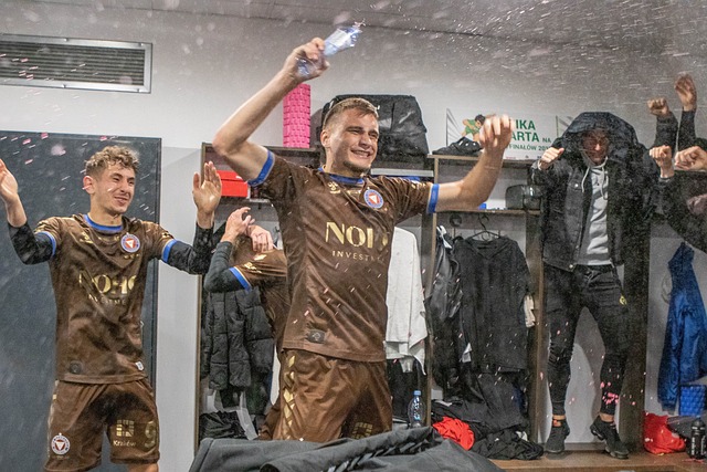 深了他作為 深了他作為